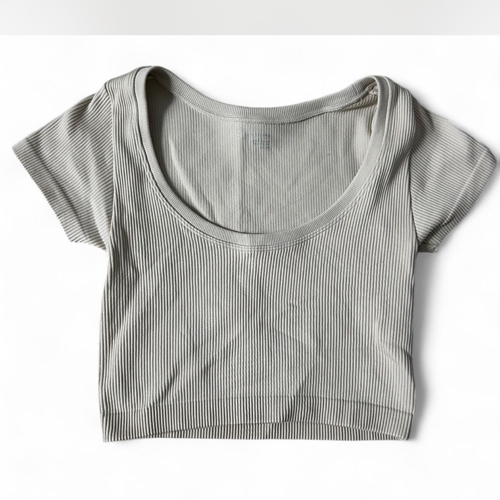 Gray Ribbed Women's Top